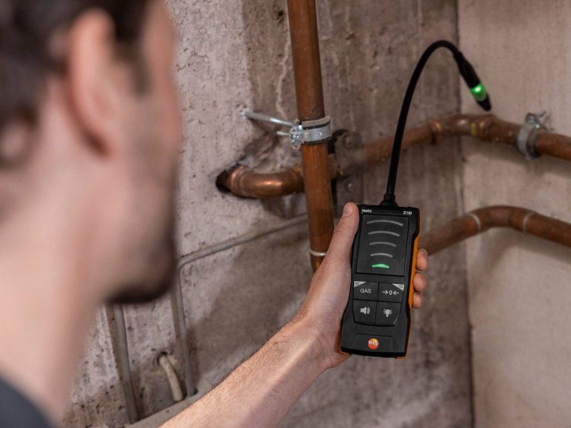 Testo 316i - Detektor úniku plynu s flexibilnou sondou flexibilná sonda